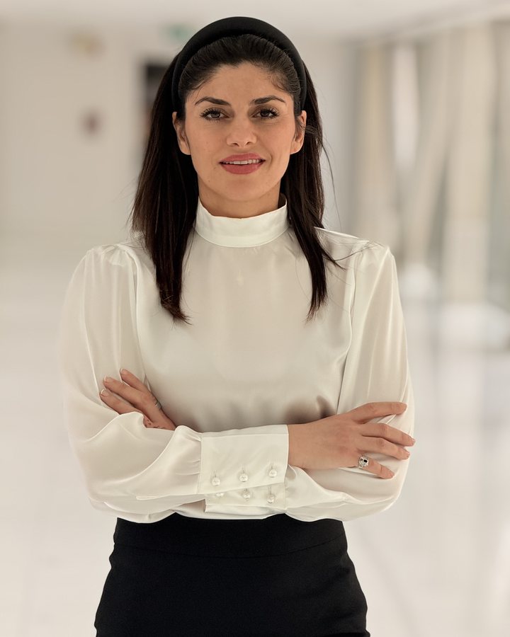 Portrait of Shani Akirov